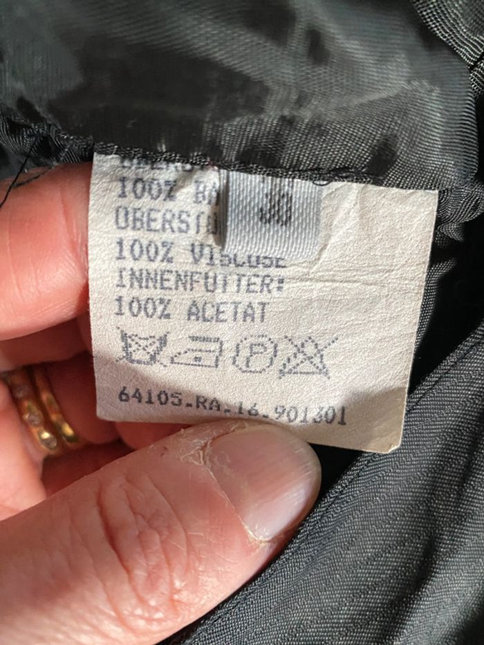 Gilet de tailleur en velours noir avec fleurs grise taille 36 - photo numéro 12