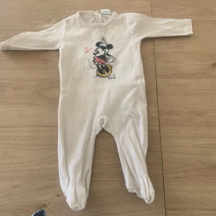 Pyjama Disney taille 6 mois