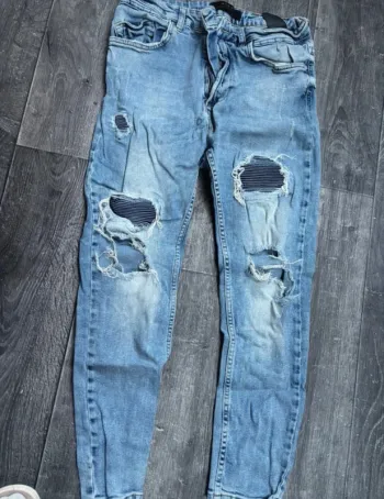 Jean homme Zara taille 42