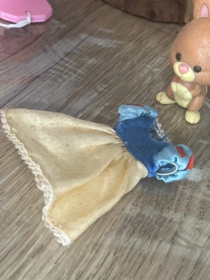 Lot animaux de blanche neige + tenue - photo numéro 5