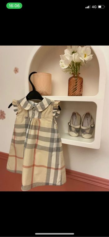 Ensemble robe et chaussure burberry fille