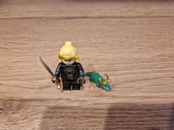 Figurine type lego Sylvie Loki Thor Marvel - photo numéro 5