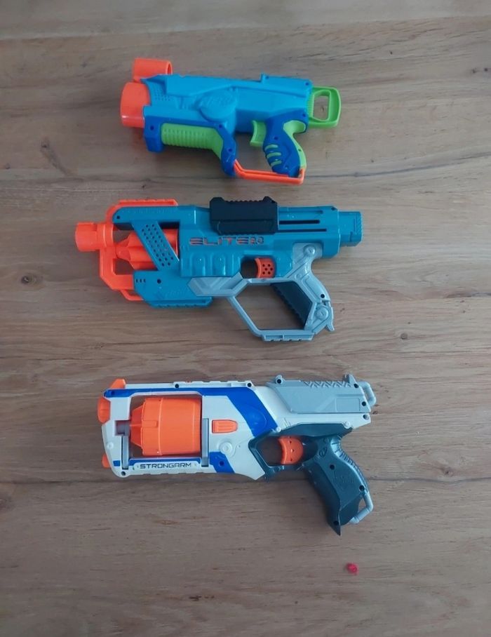 Lot de pistolets. - photo numéro 2