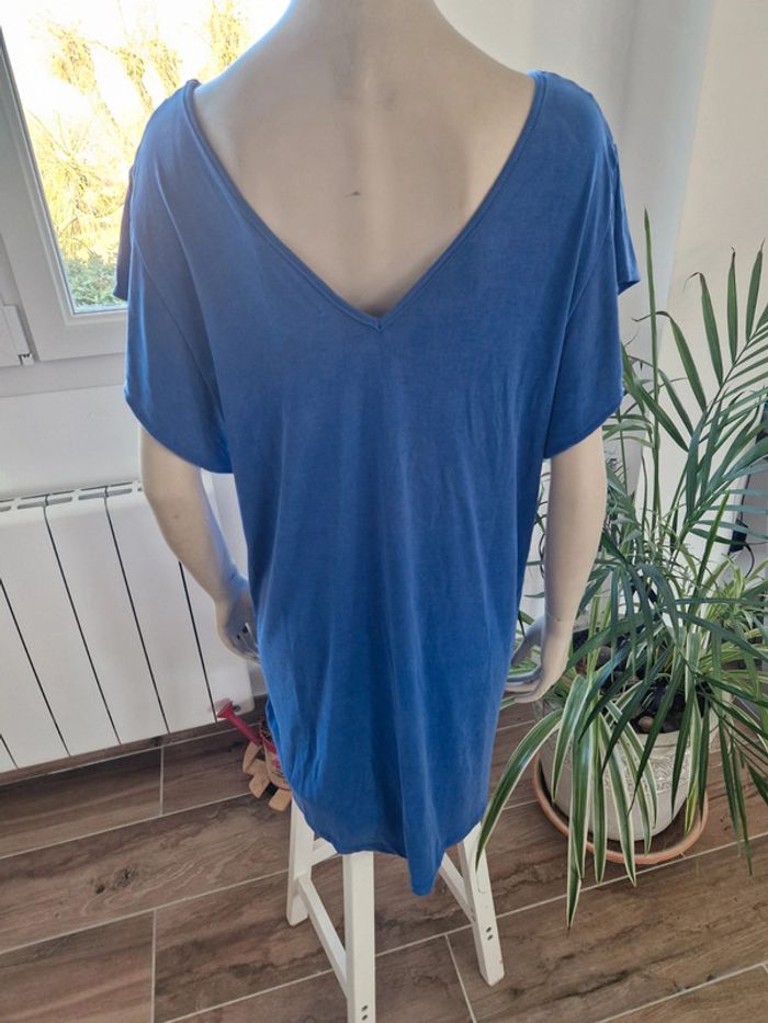 Robe 👗 décolleté - photo numéro 7