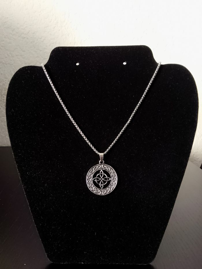 Chaîne + pendentif celtique - photo numéro 4