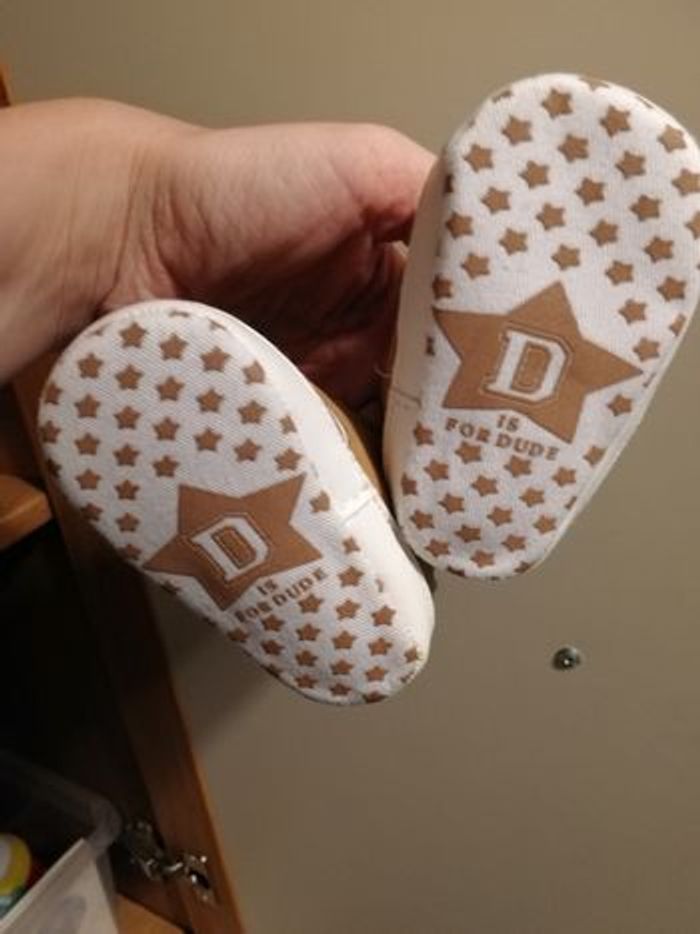 Basket 3 6 mois neuve primark
