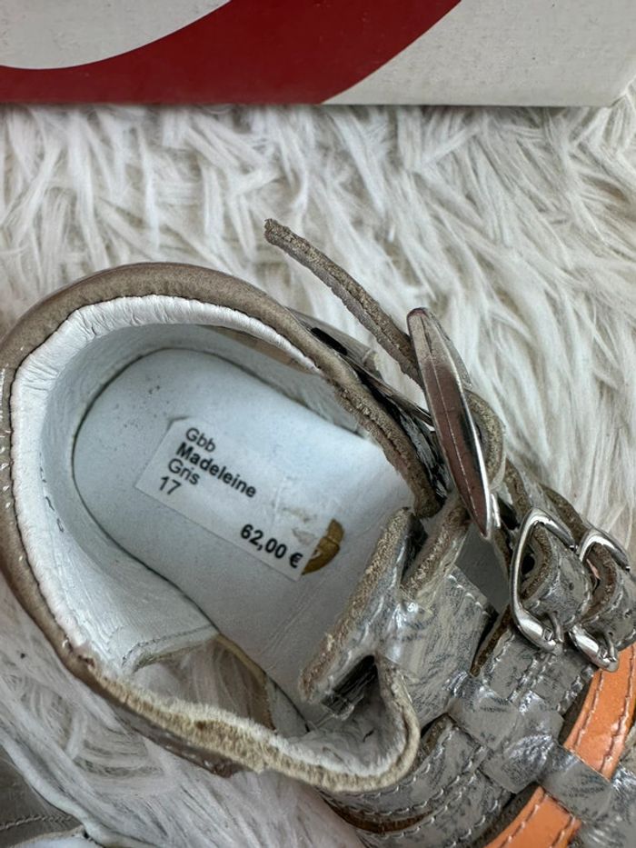 Paire de sandales GBB taille 17 - photo numéro 4