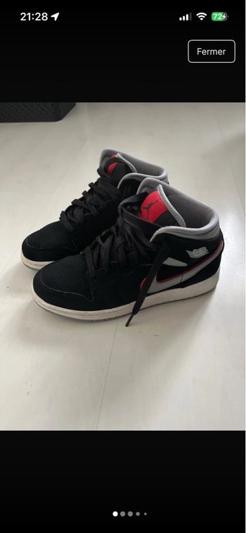 Jordan 1 mid