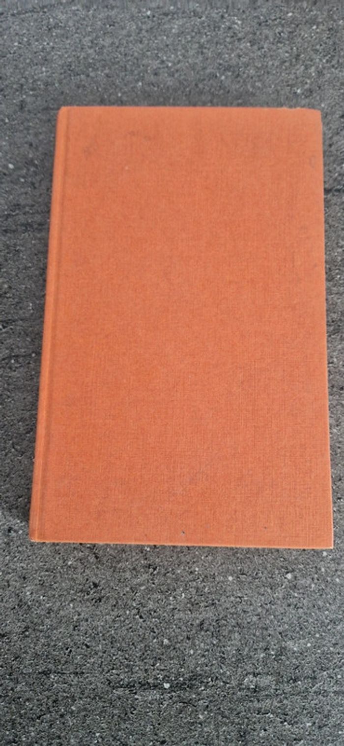 Livre Mademoiselle Sarah - Pierre Kyria - photo numéro 2