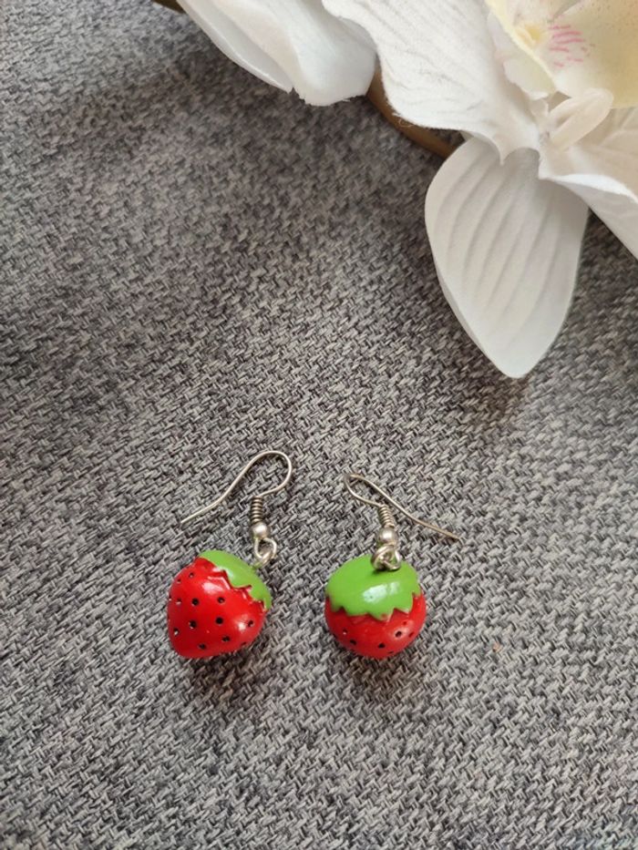 Boucles d'oreilles fantaisies - photo numéro 2