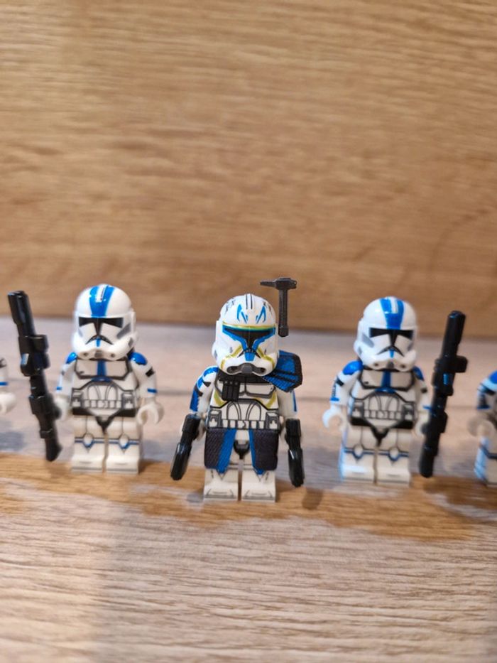 Figurines type lego Commandant Clones Rex avec 4 clones de la 501ème star wars - photo numéro 2