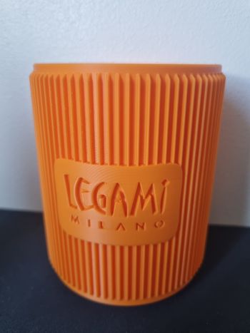 Pot a crayon legamo