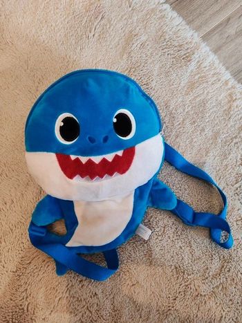 Sac a dos baby shark bleue