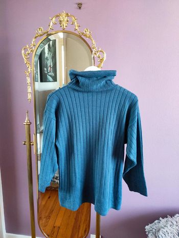 Pull oversize bleu col roulé vintage