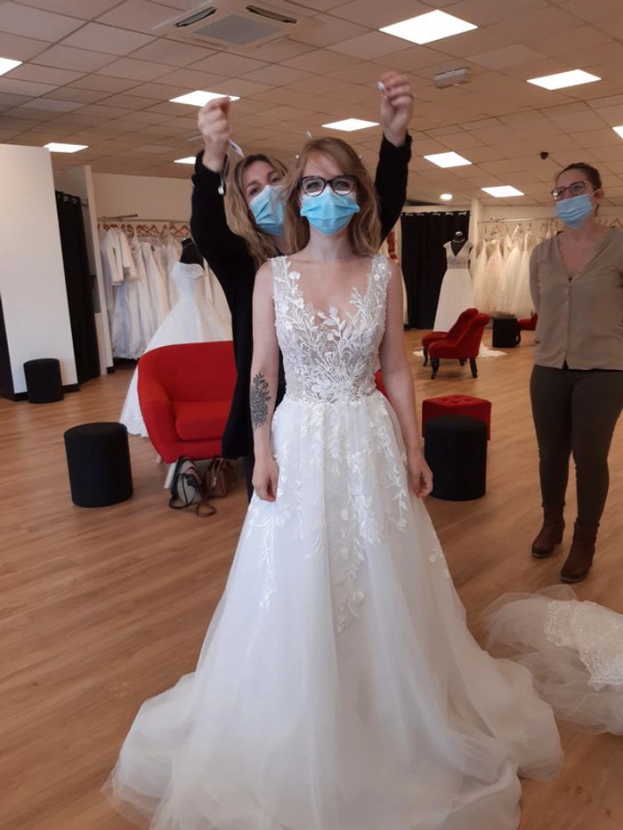 Robe de mariée + jupon - photo numéro 4