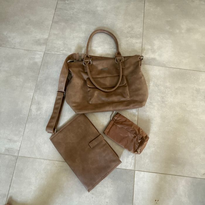 Sac à langer kidzroom avec plan à langer et trousse biberon - photo numéro 6