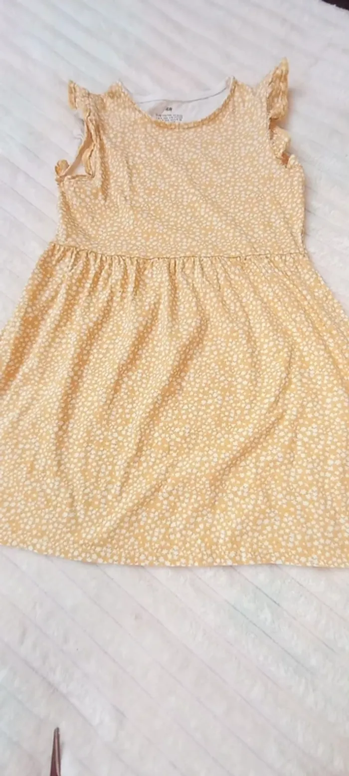 Robe jaune H&M 9 ans - photo numéro 11