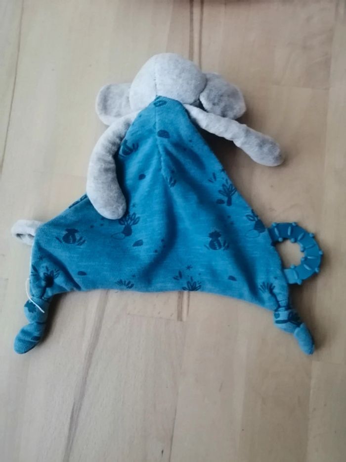 doudou elephant gris bleu attache tétine dentition Baobab moulin roty - photo numéro 2