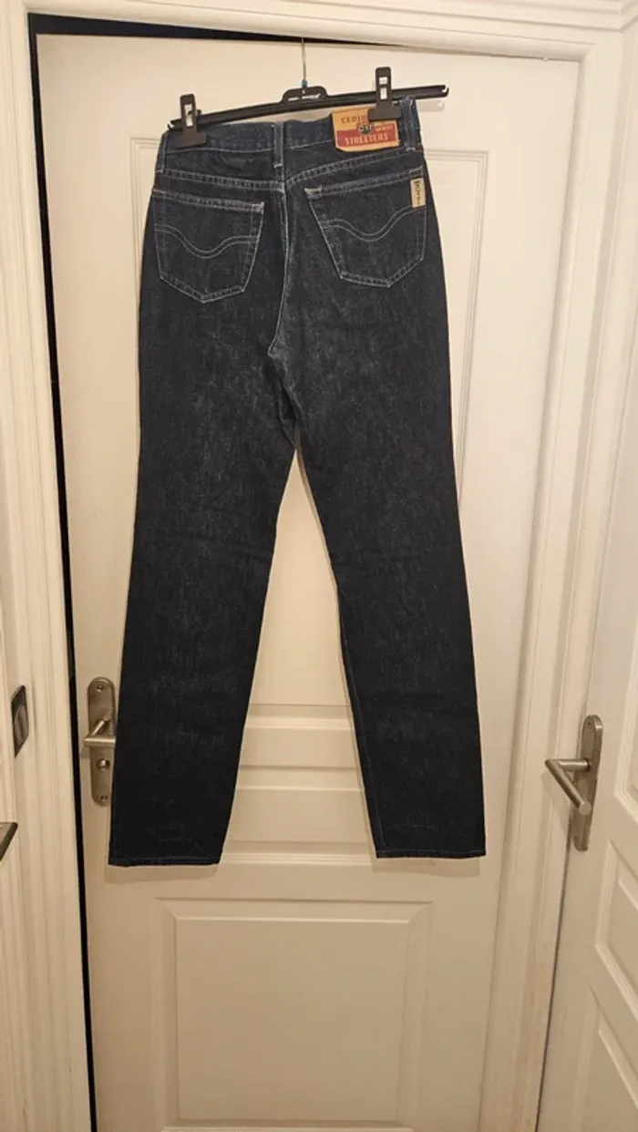 C17 - Jean - 100% coton - Taille 38 - photo numéro 2