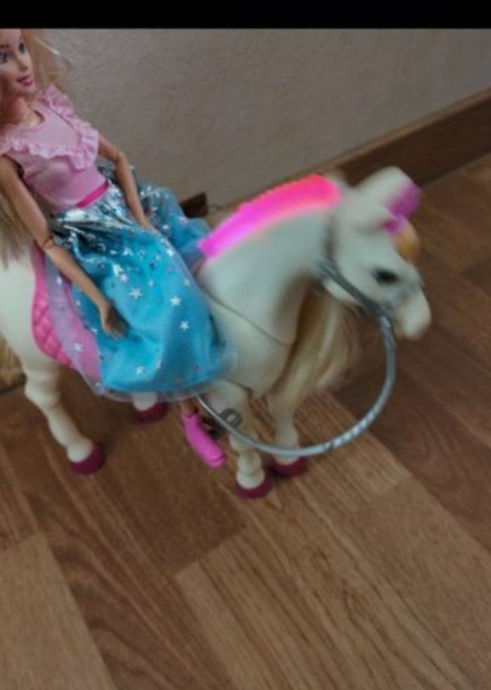 Poupée Barbie et son cheval - photo numéro 2