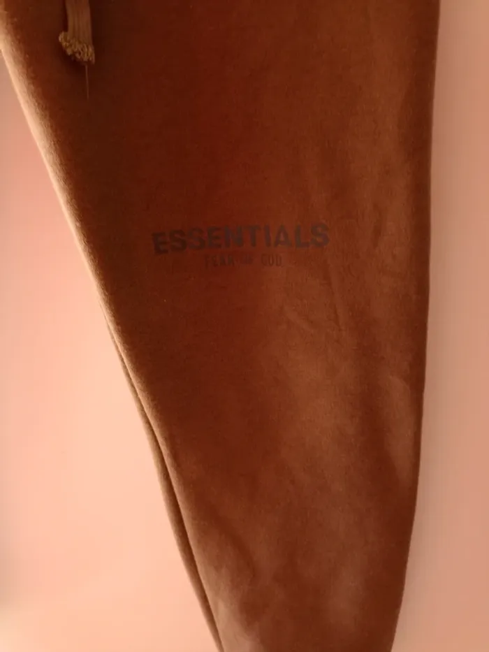 Jogging Essentials - photo numéro 2