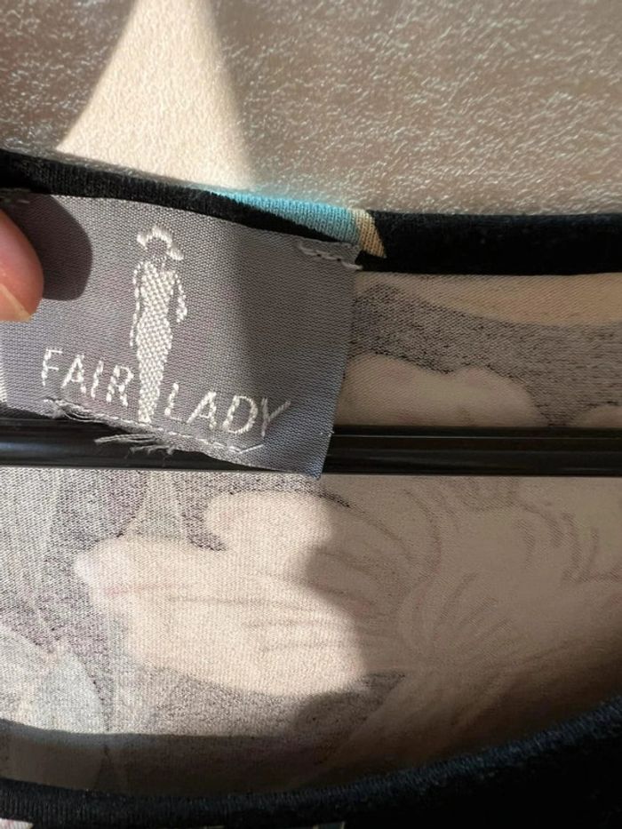 T-Shirt - Fair Lady - Taille 2XL - Parfait État. - photo numéro 2
