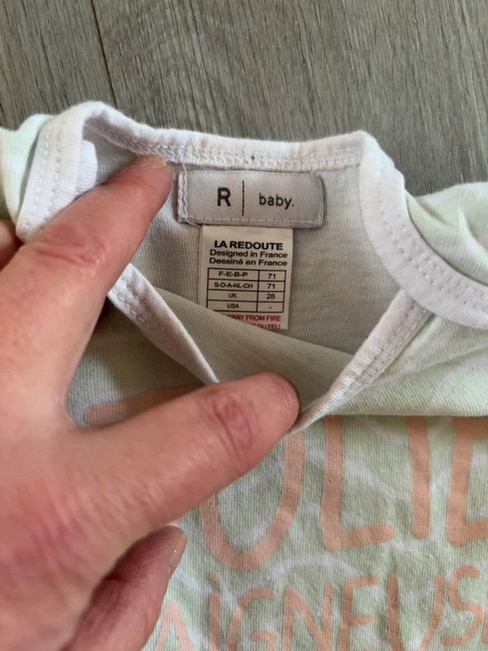 Lot de 2 bodies taille 9 mois - photo numéro 4