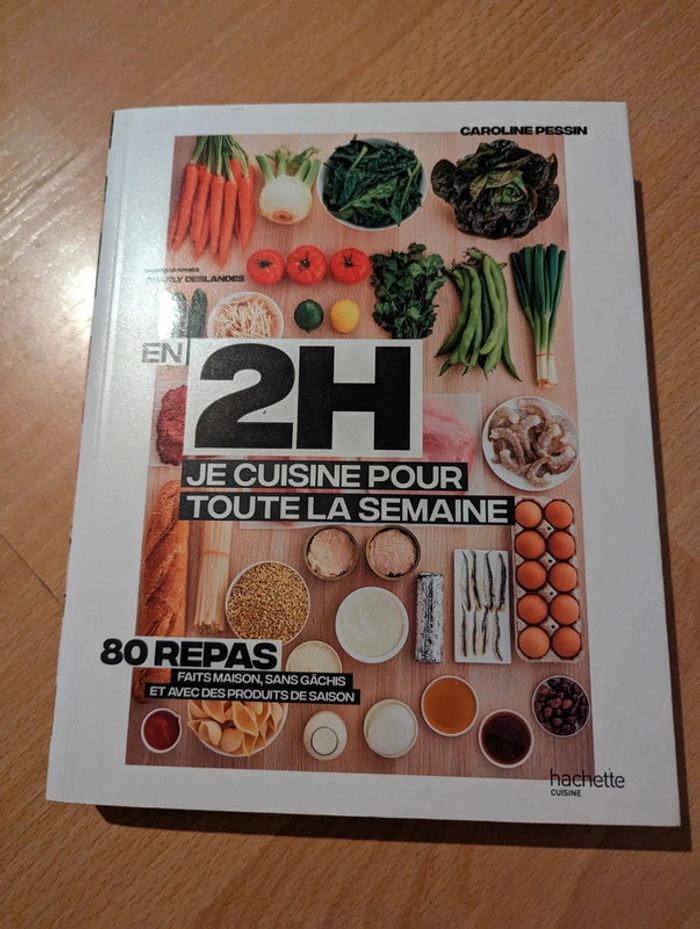 Livre En 2h je cuisine pour toute la semaine 256 pages