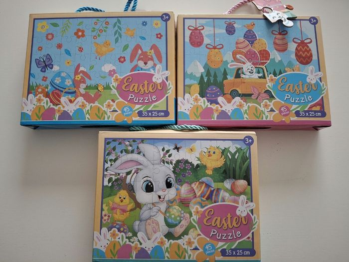 Lot 3 puzzles