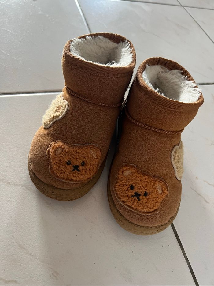 Boots fourrees taille 28 - photo numéro 2