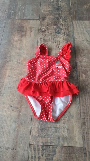 Maillot de bain 12 mois en très bon état