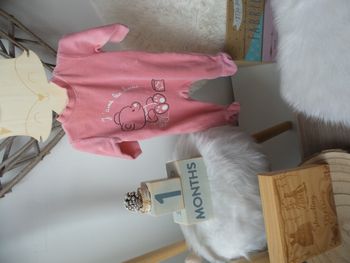 Jolie pyjama velour rose j'aime les bisous Kimbaloo bébé fille 1 mois