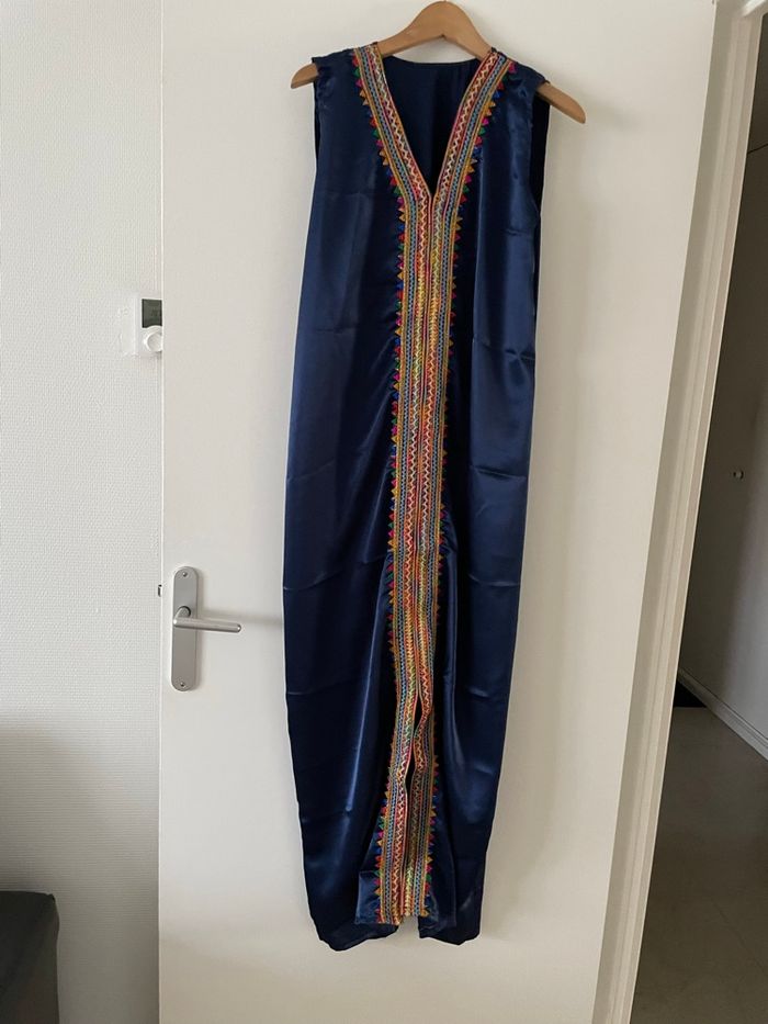 Caftan Kabyle, 90 € neuf sans étiquettes - photo numéro 4
