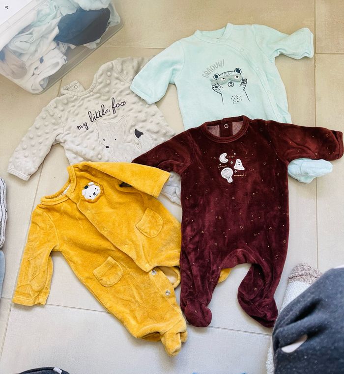 Lot vêtement bébé 1 mois - photo numéro 2