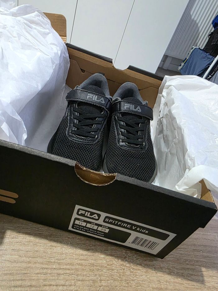 Baskets Fila Noires "Spitfire" (Taille 29) - Très bon état - photo numéro 3
