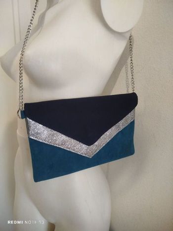 #kytieaccessoiresac. Pochette chainette