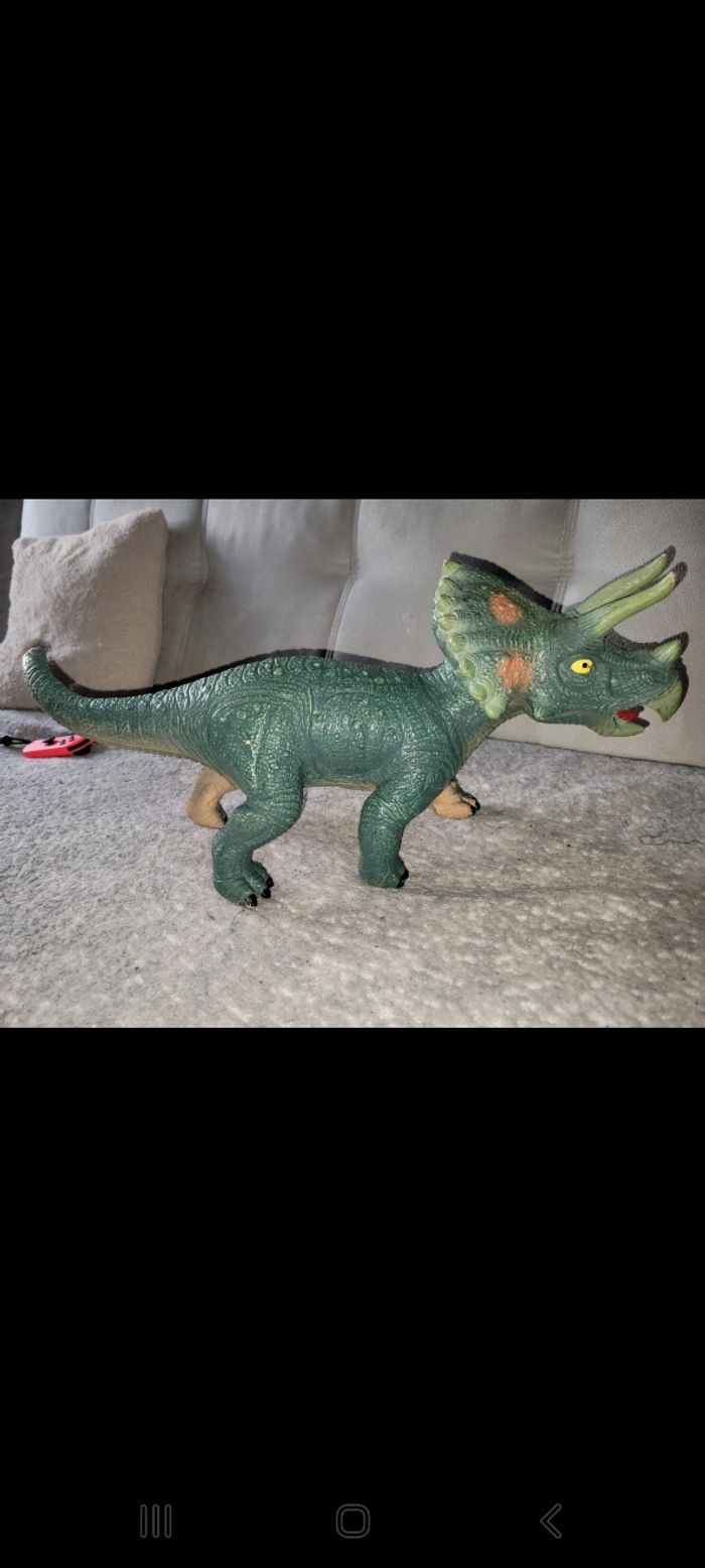 Dinosaure triceratop