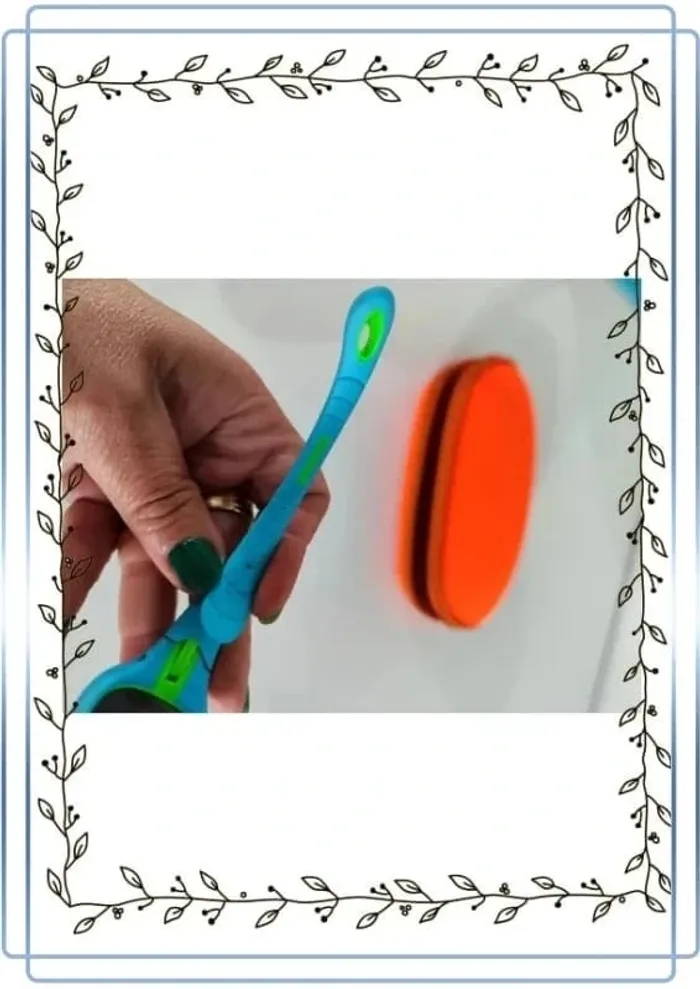 Lunettes de soleil bébé cébé, bon état, 2/3 ans quelques traces - photo numéro 5