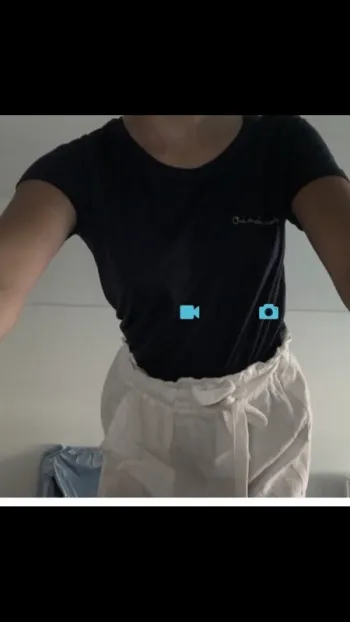 T-shirt avec inscription bleu marine