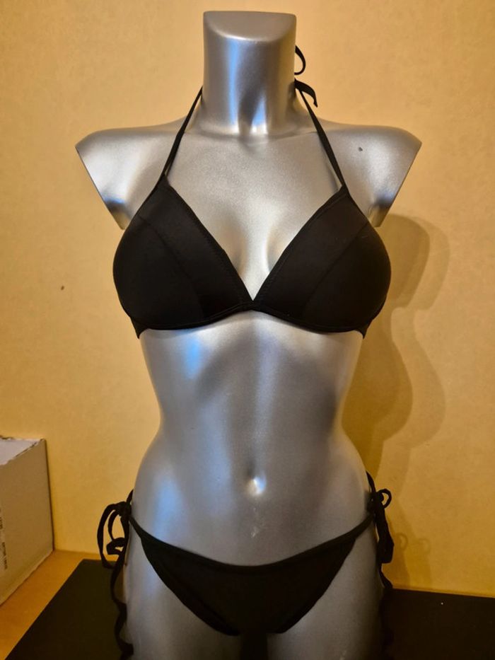 Bikini noir