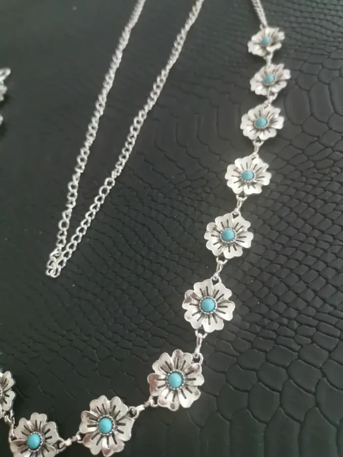 Ceinture Métal femme fleurs argentées et bleu - photo numéro 2