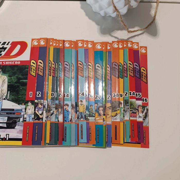Manga initial D jaquettes Crunchyroll tomes 1 à 46 - photo numéro 3