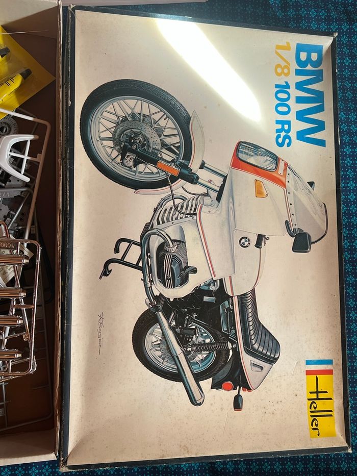 BMW 1/8 100RS modélisme ancien mais neuf - photo numéro 2