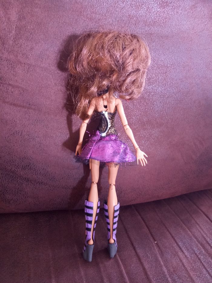 Jolie Poupée Monster High "Mattel" de 2012 - photo numéro 2