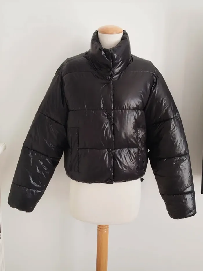 Doudoune courte noire Zara taille 36