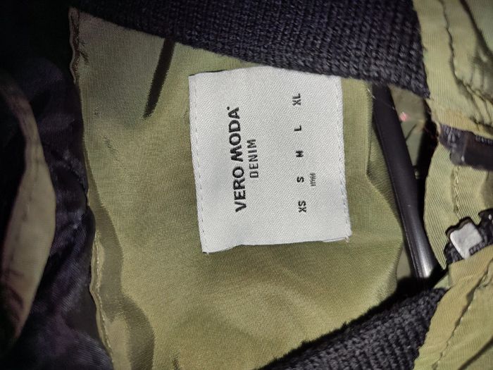 Doudoune veste style bomber vert olive - photo numéro 3
