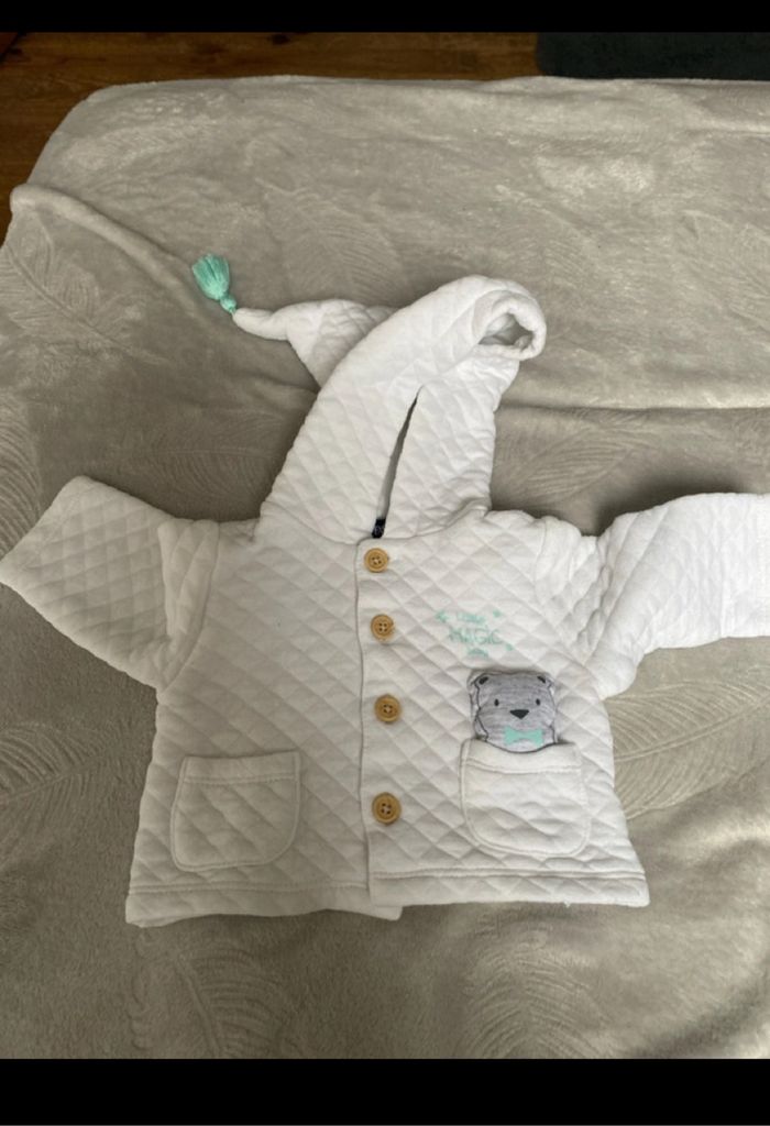 Lot 4 veste 1 mois - photo numéro 2