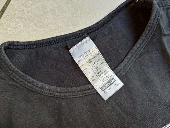 T shirt noir - photo numéro 2