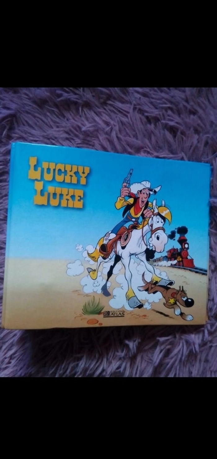 Classeur Lucky Luke avec 4 films d'animation