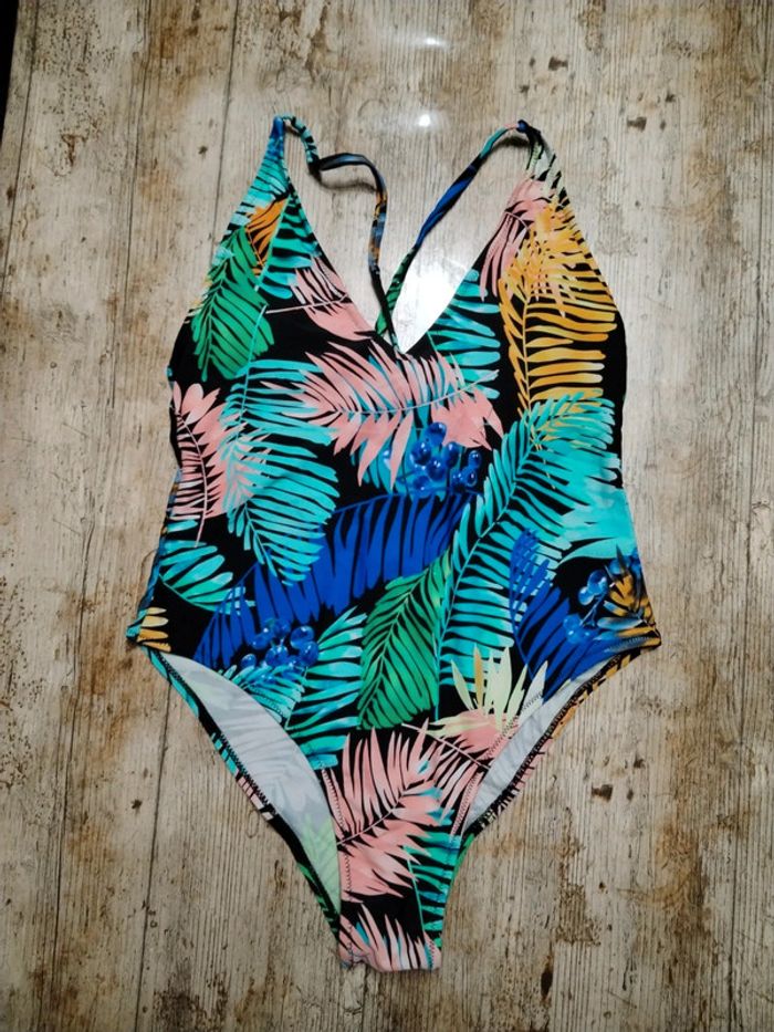 Joli maillot de bain tropical taille M 38 - photo numéro 1